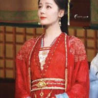 Dilireba in rosso in “Love beyond the&nbsp;grave”